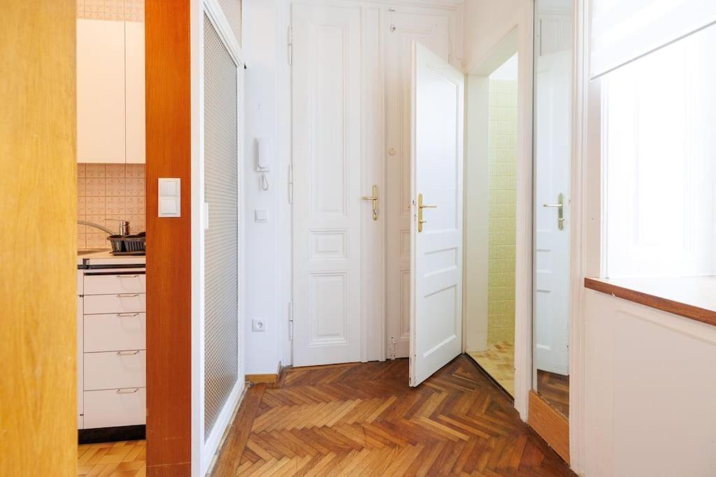 Neu Vintagelivingvienna Im 18ten Apartment Wien